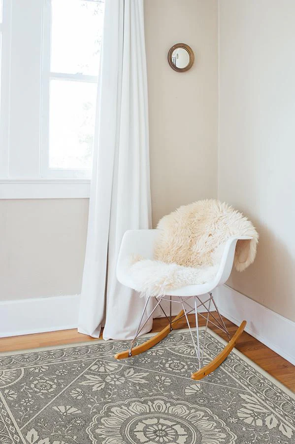 Almana Black & White Flatwoven Rug - Image 3