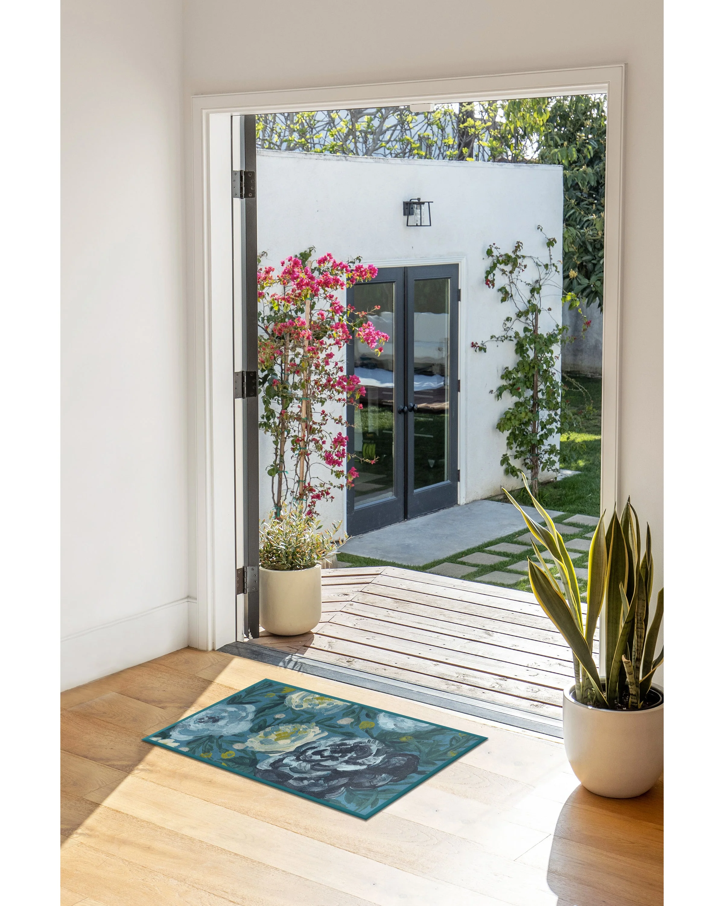 Camellia Midnight Flatwoven Rug - Image 5