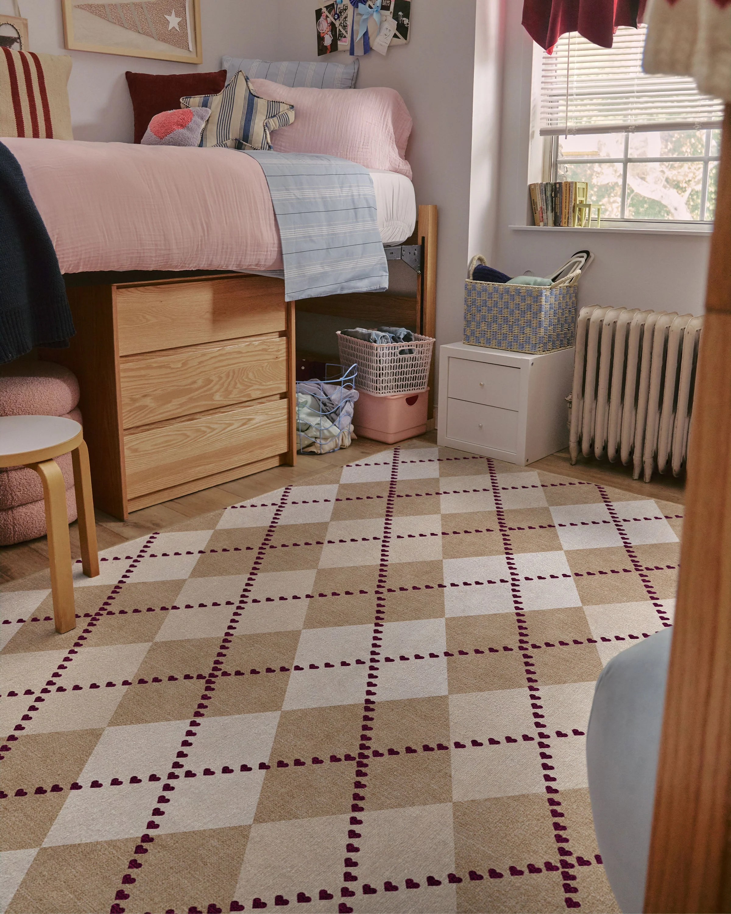 143 Argyle Khaki & Cream Rug by Humberto Leon - Image 7