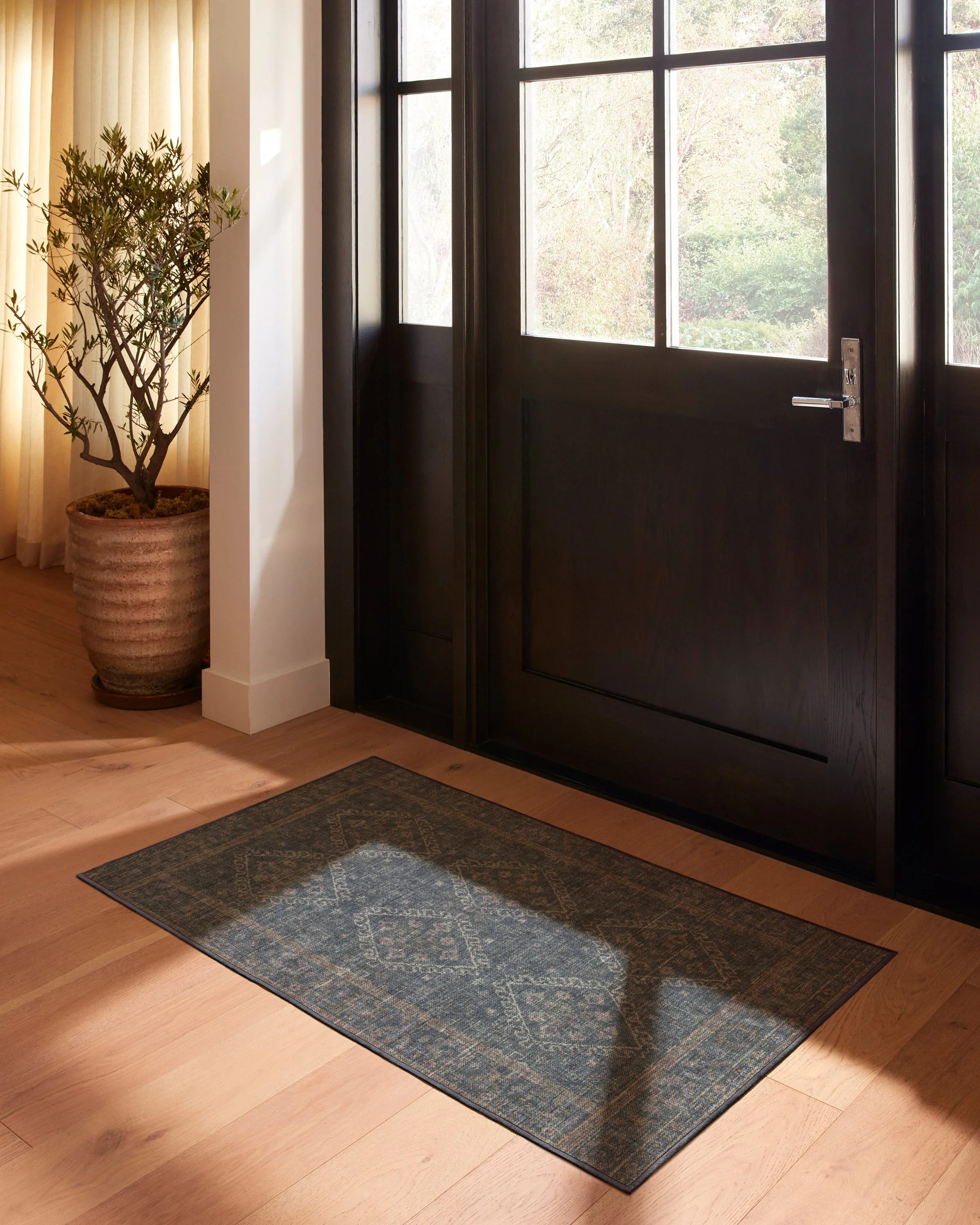 Zosia Black Rug - Image 5